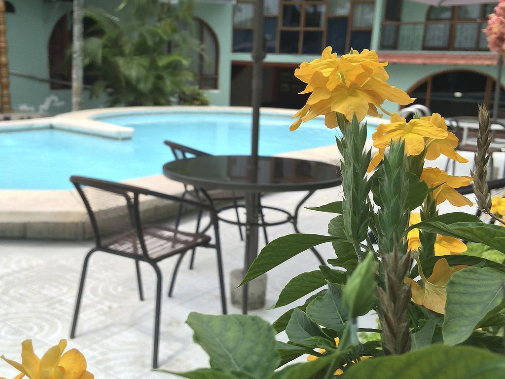 Hotel & Suites La Posada De Lobo Iquitos Ngoại thất bức ảnh