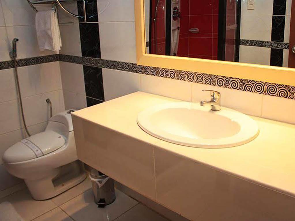 Hotel & Suites La Posada De Lobo Iquitos Ngoại thất bức ảnh